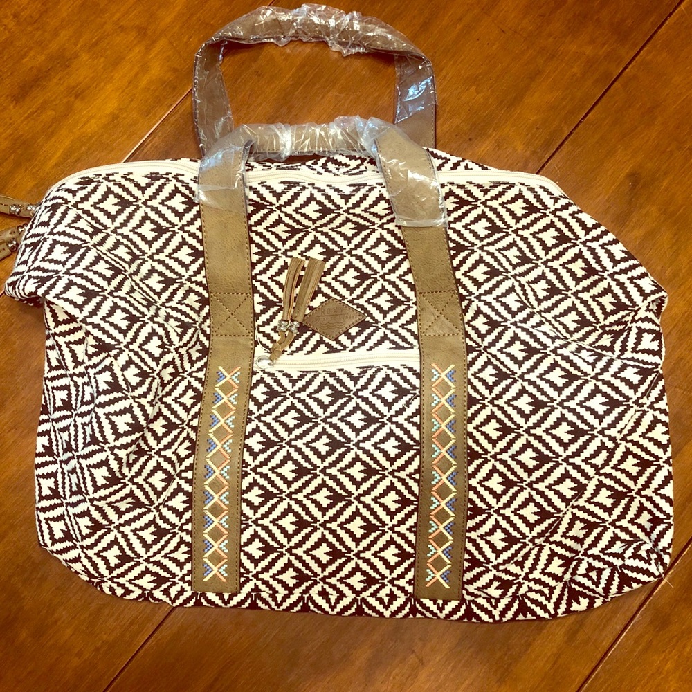 Roxy Duffle Tote Bag NWOT